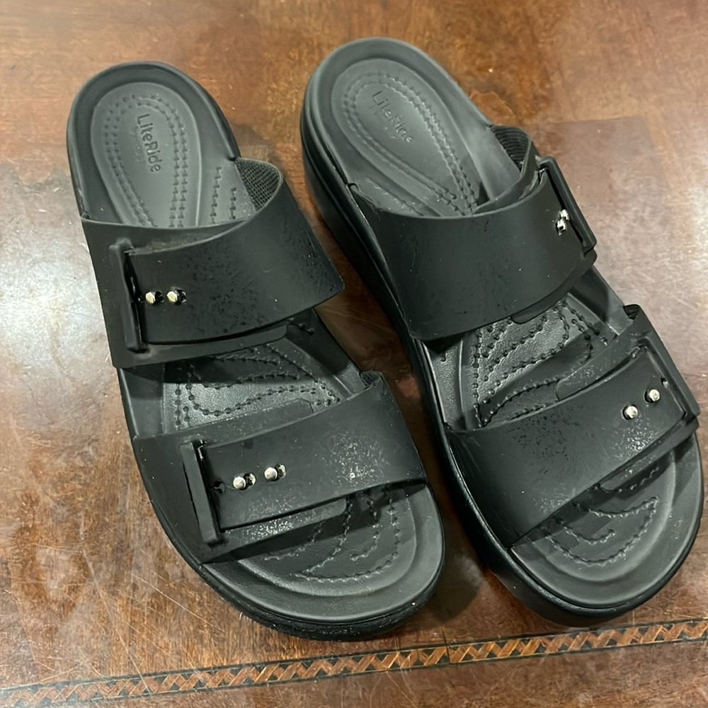 Black Women’s platform Crocs